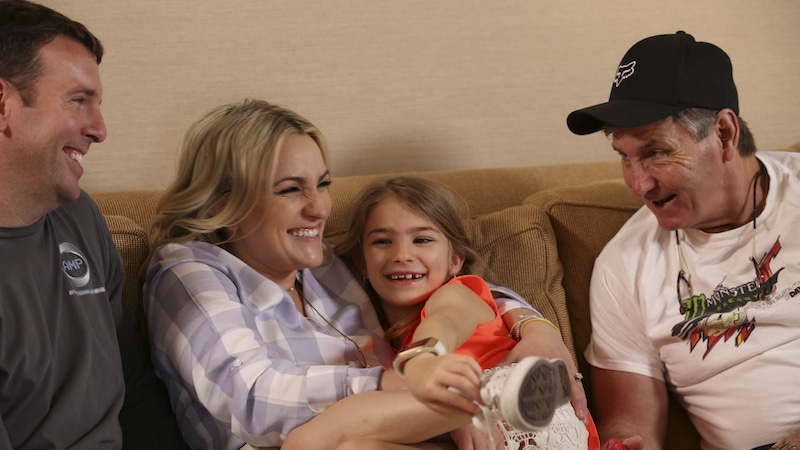 When the Lights Go Out – Jamie Lynn Spears’ Journey Through Darkness and the Power of Resilience