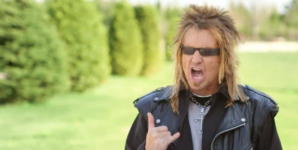 Billy The Exterminator Helps New Mom With Wild Canine Problem In Season   Billy Ythe Exterminator 1024x516 