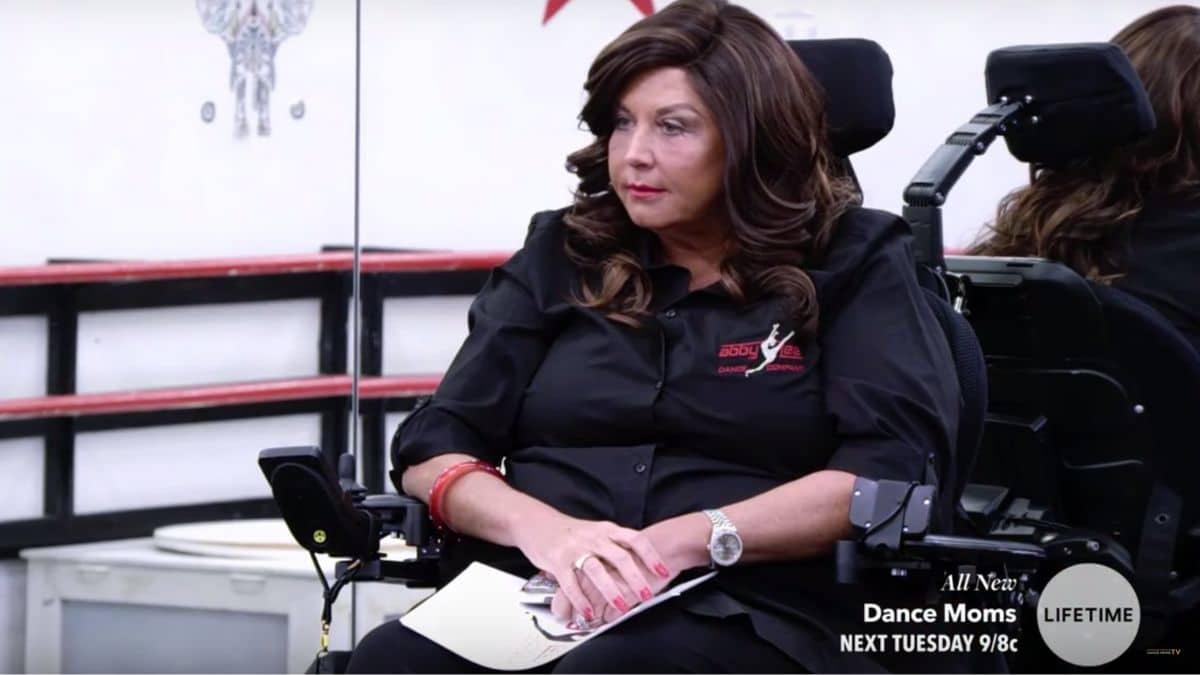 Dance Moms' Abby Lee Miller shares photo of her falling from her wheelchair  during a flight