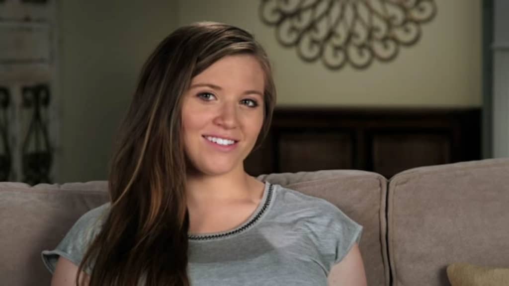 Joy-Anna Duggar spends girls' weekend with four youngest sisters