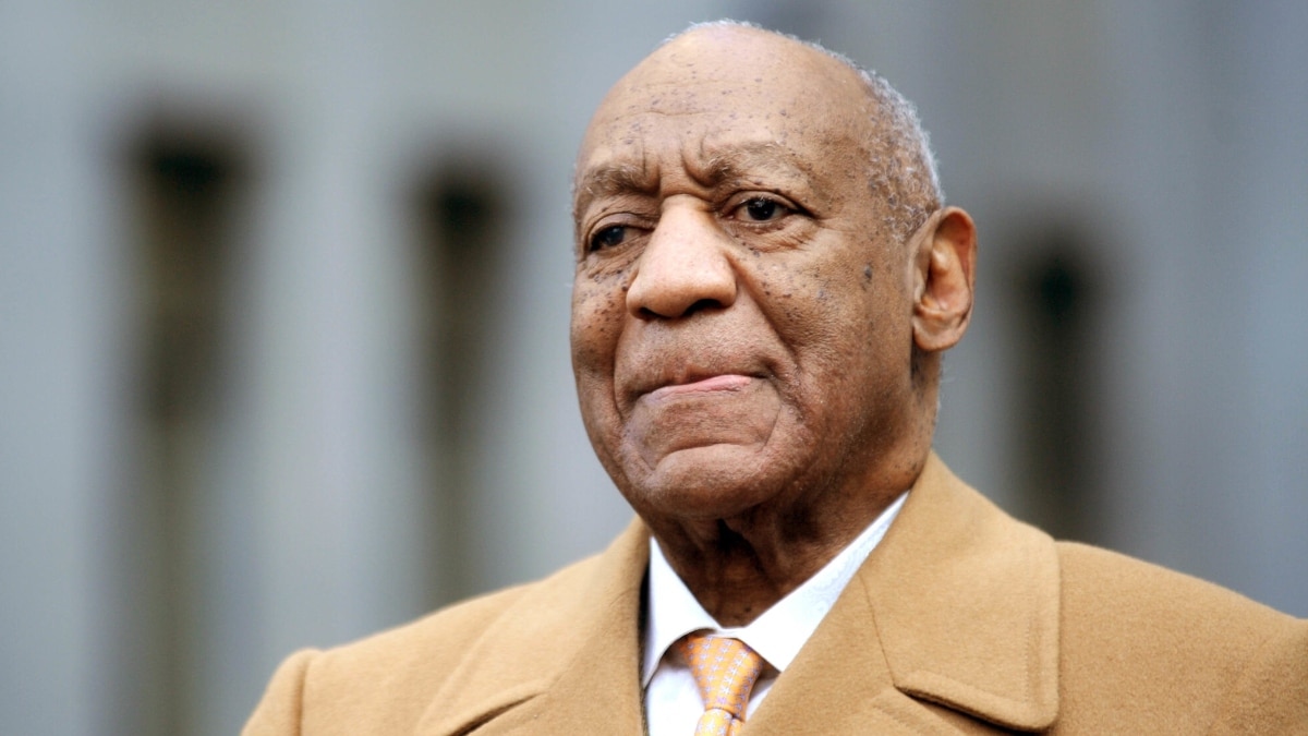 Bill Cosby Mugshot Goes Viral On Twitter Comedian Smiles Broadly In New Prison Photo