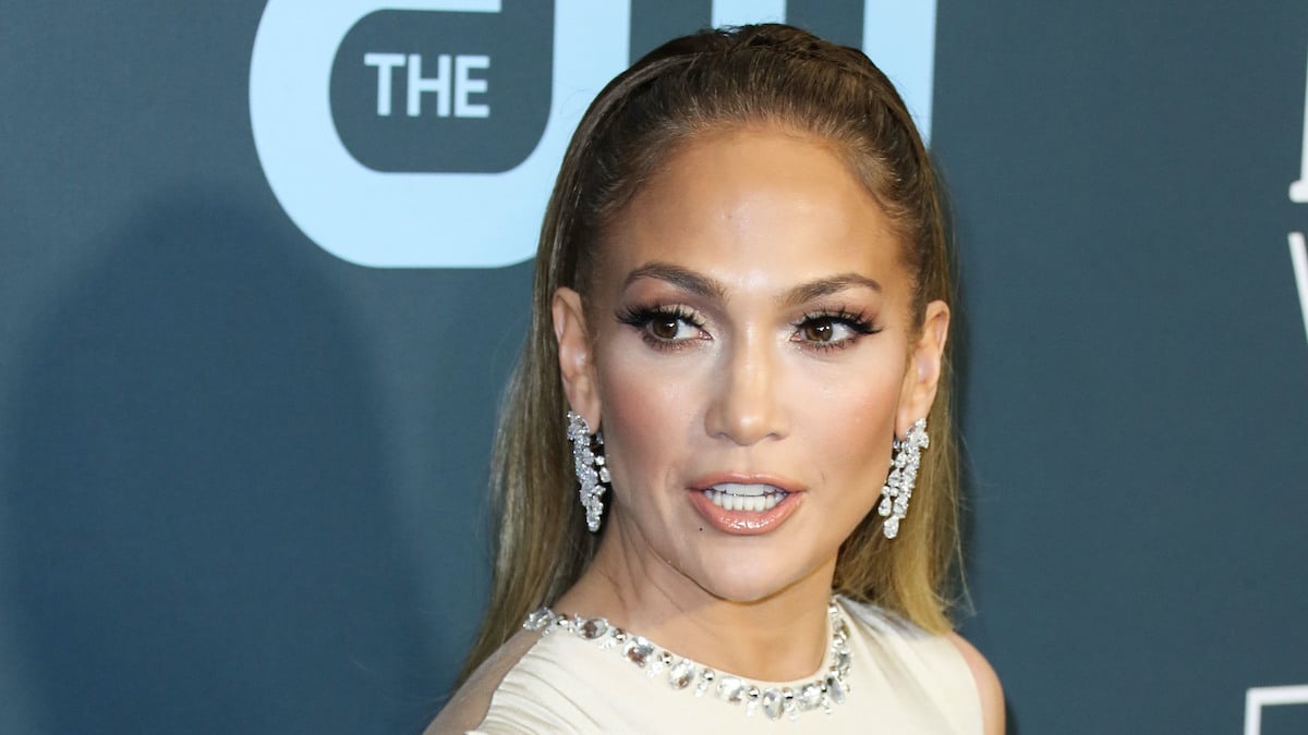 Jennifer Lopez sizzles in skintight nude catsuit - TAnvir Ahmed Anontow