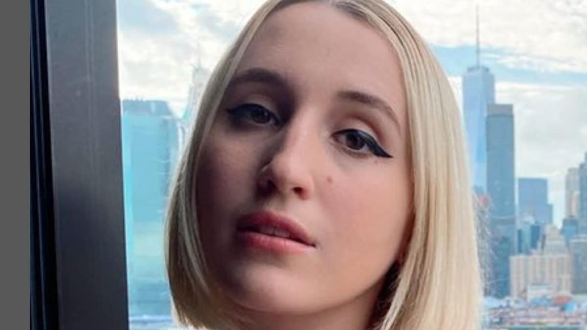 Harley Quinn Smith face