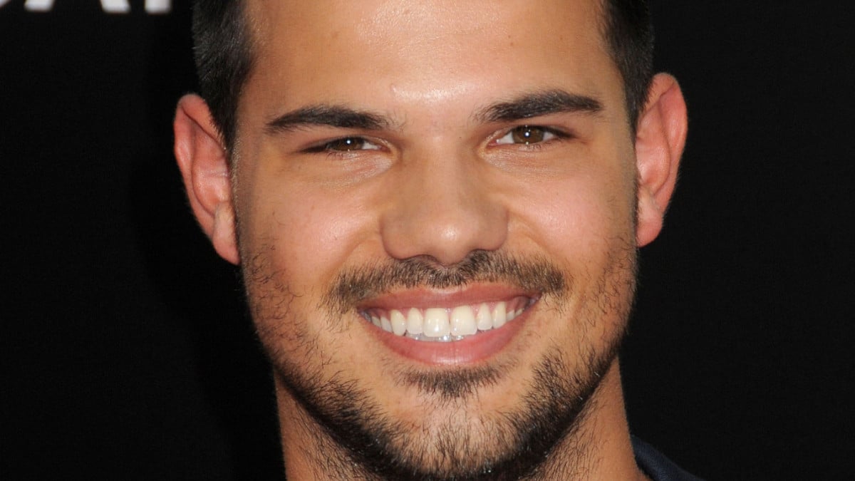 makena lautner breaking dawn premiere