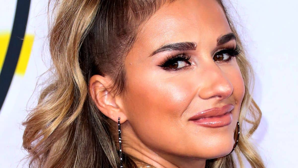 Jessie James Decker Reveals Whether She Gets Botox And Fillers 