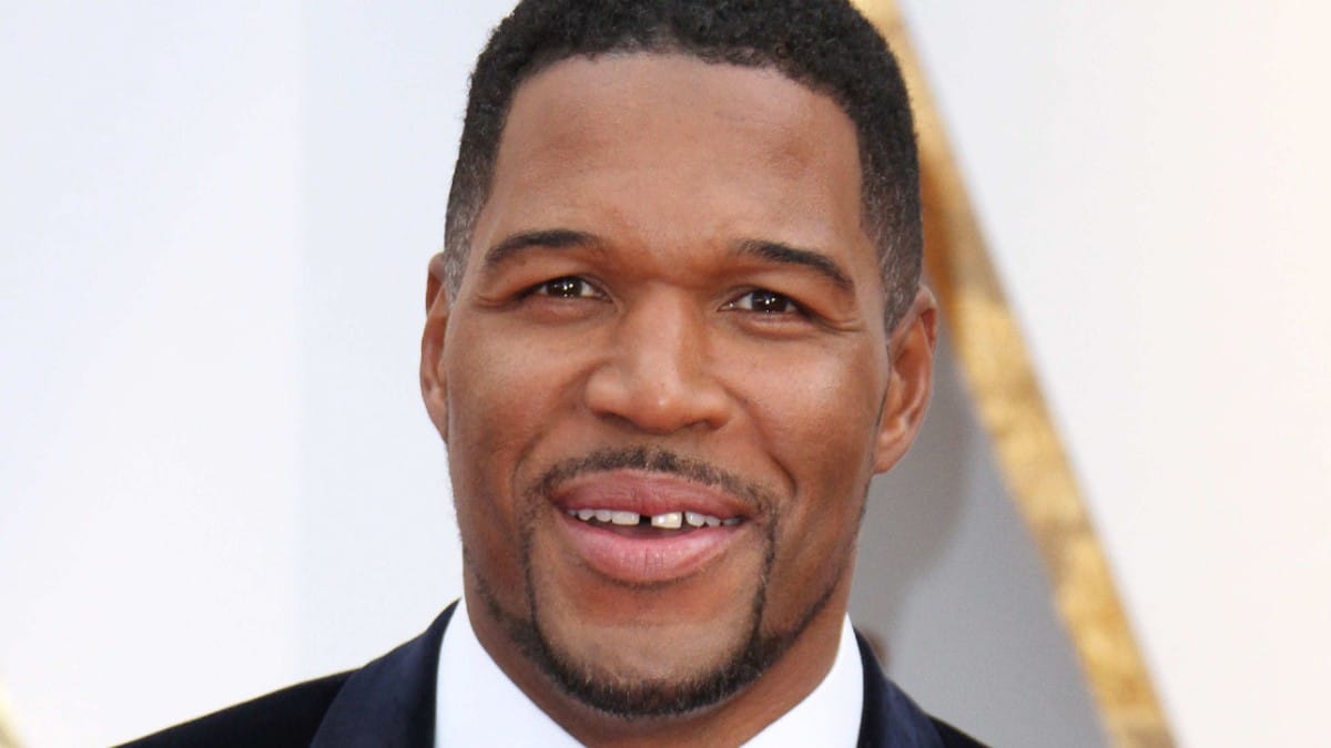 Michael Strahan on the red carpet