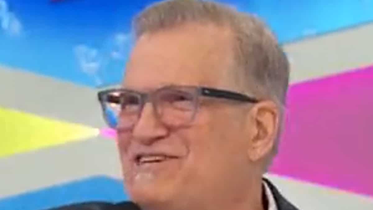 host drew carey face shot from the price is right on cbs