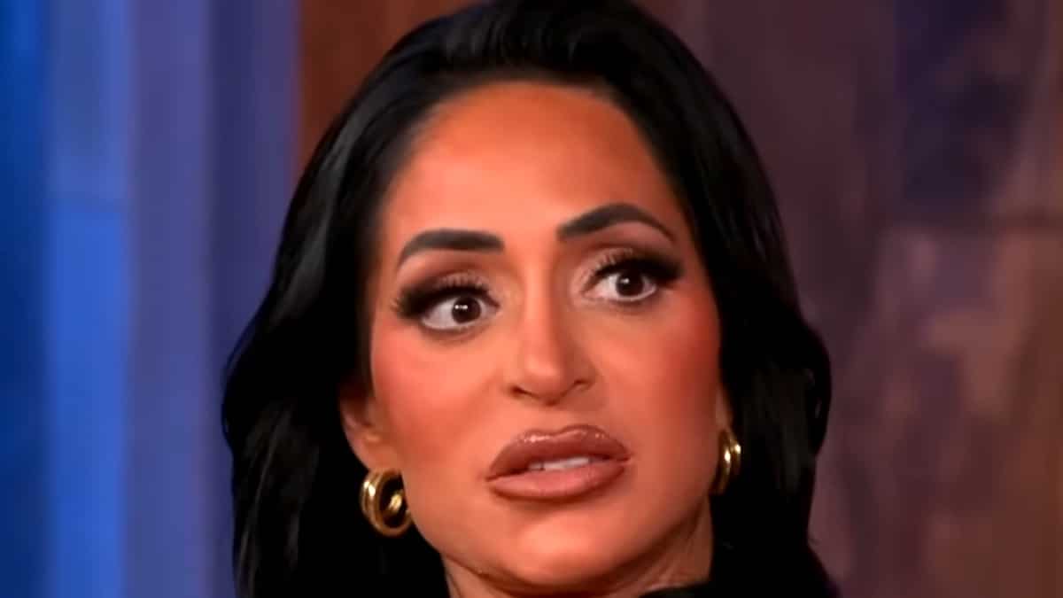 angelina pivarnick face shot from jersey shore family vacation reunion