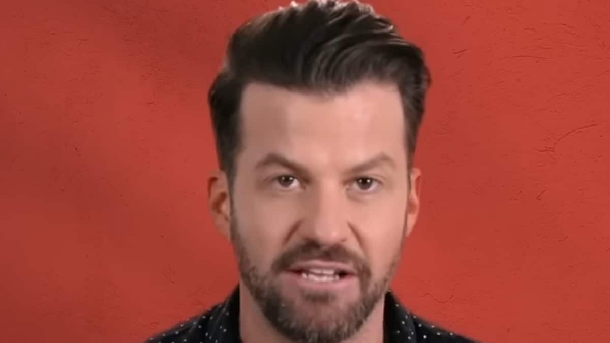 johnny bananas face shot from cbs the challenge usa 2 spinoff