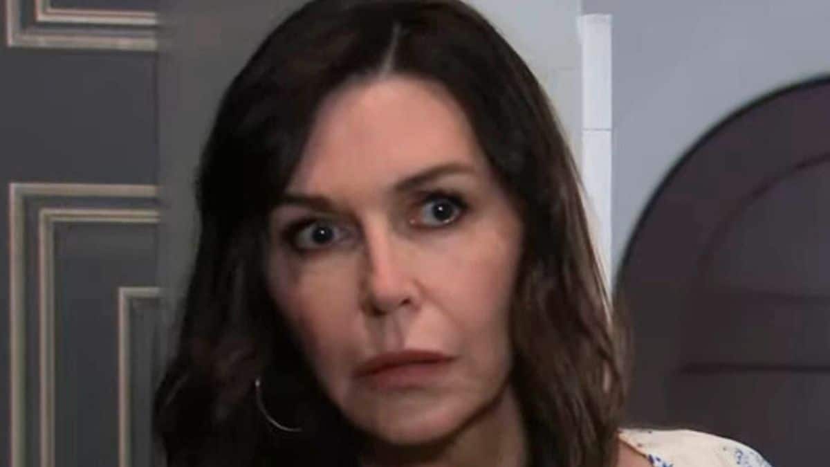 Finola Hughes as Anna on General Hospital