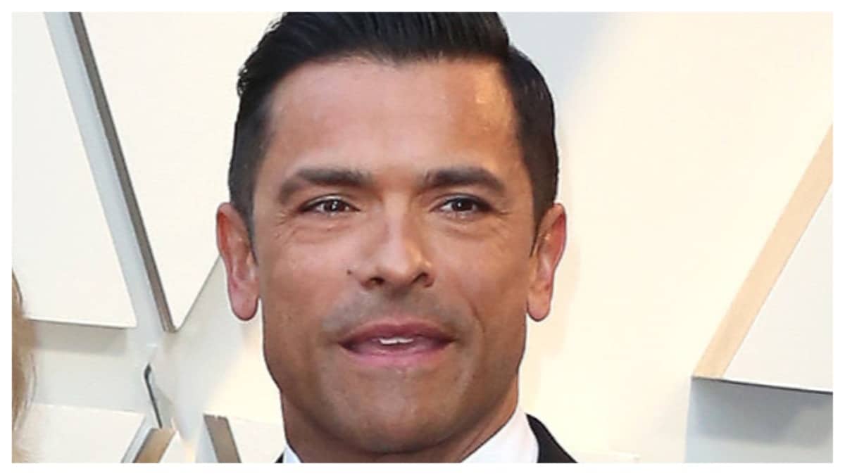 Mark Consuelos at an event