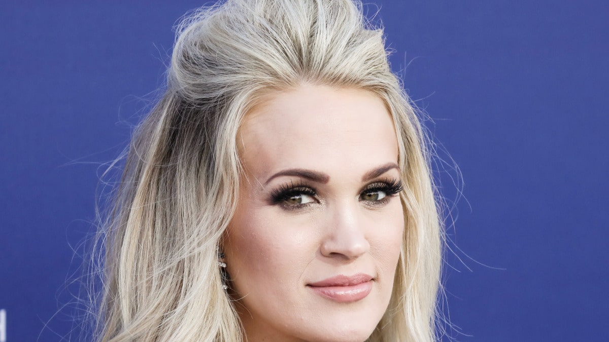 Carrie Underwood attends event.