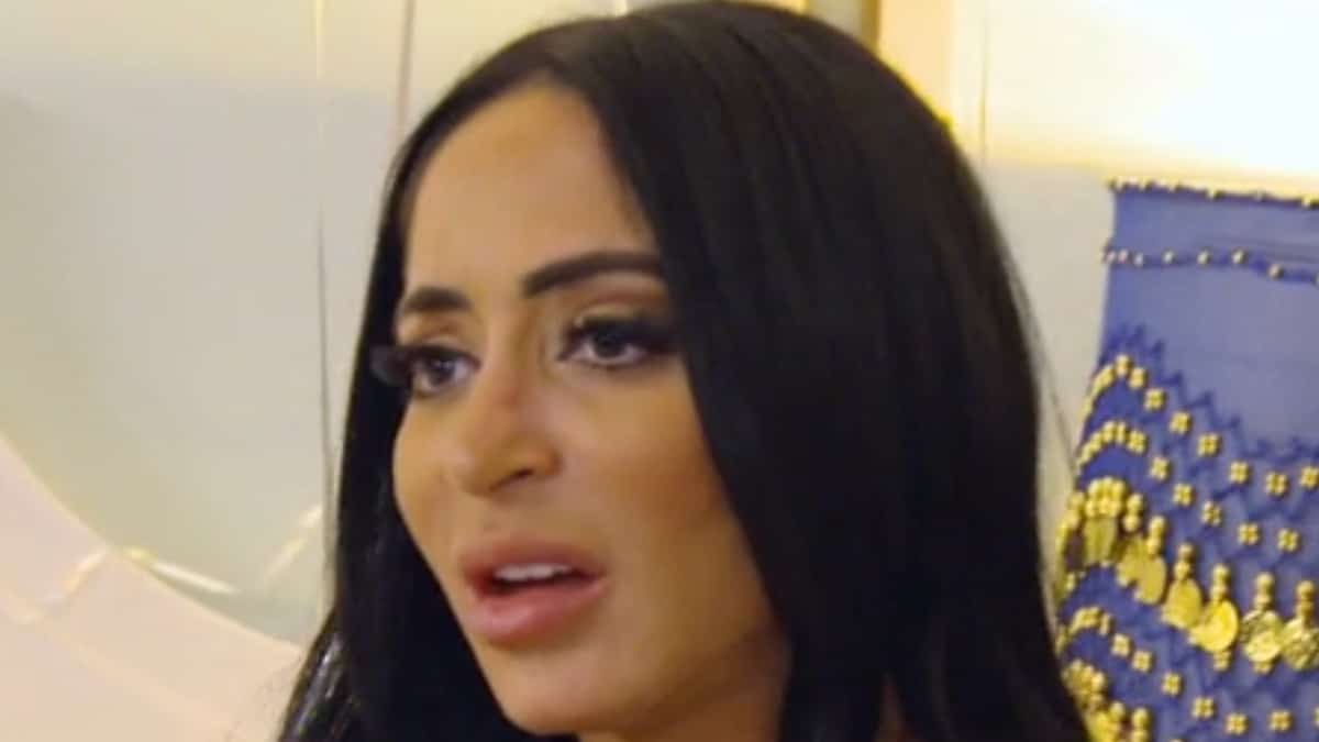 jersey shore star angelina pivarnick face shot from family vacation season 6 on mtv