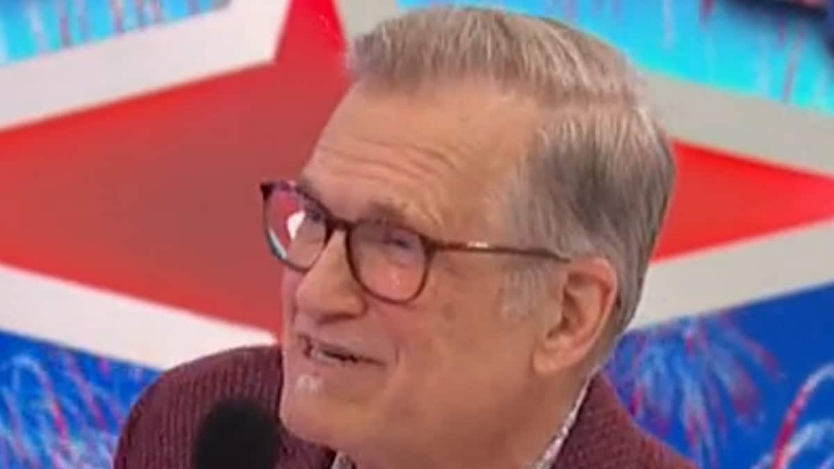 the price is right host drew carey face shot from july 4 episode