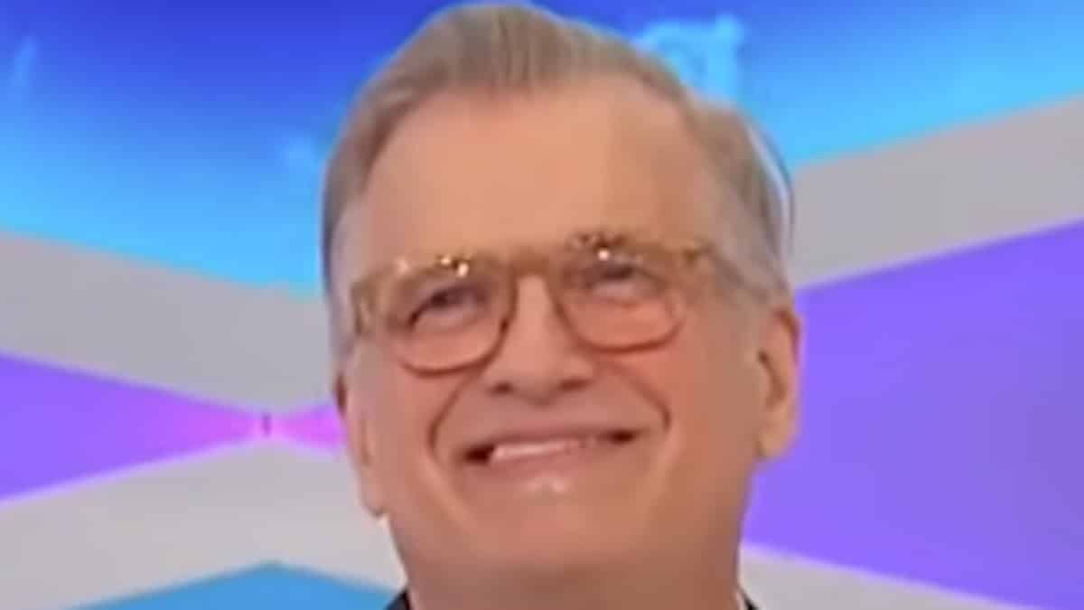 drew carey face shot as host of the price is right on cbs