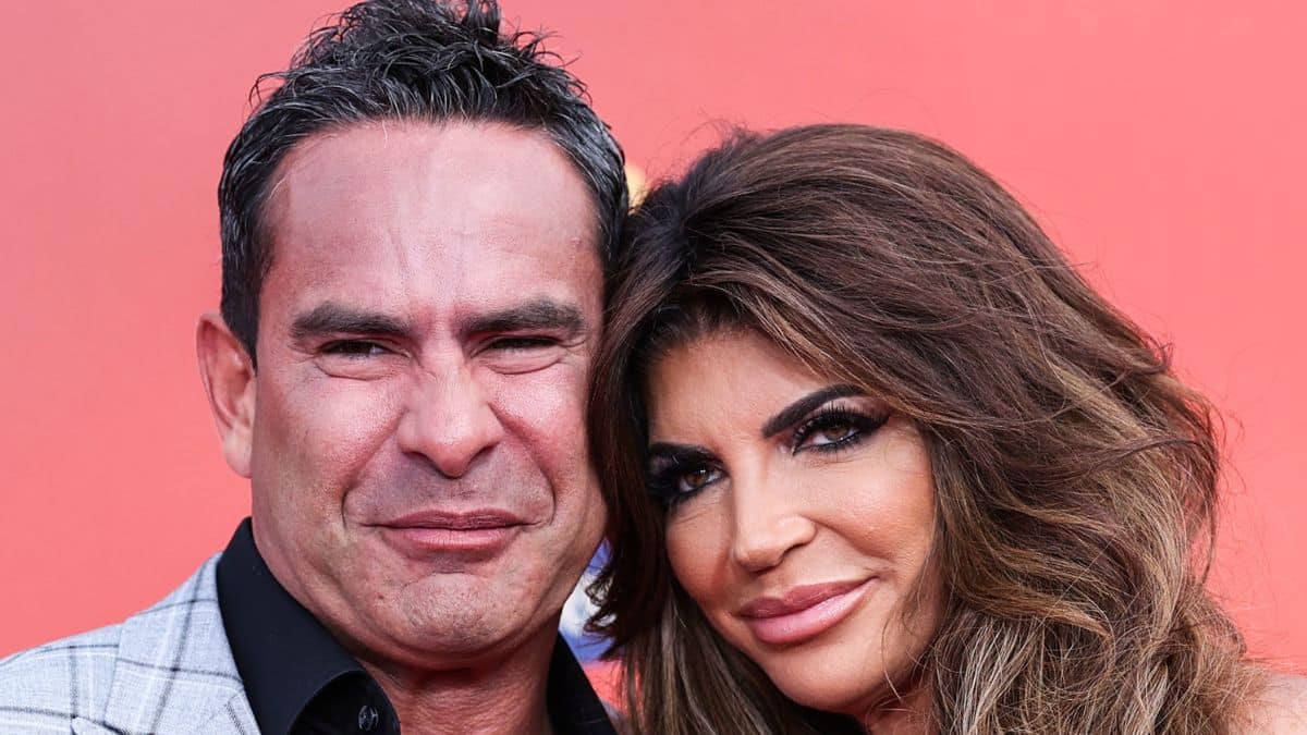 Luie Ruelas and Teresa Giudice on the red carpet