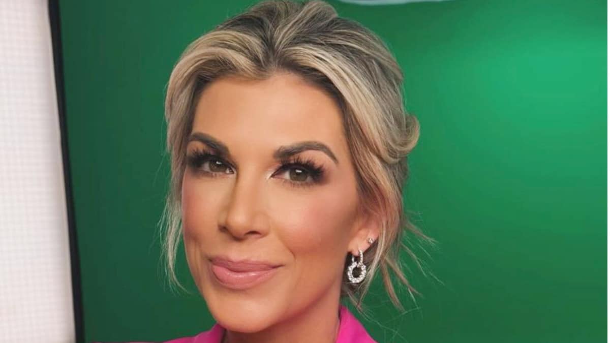 Alexis Bellino poses while filming rhoc.