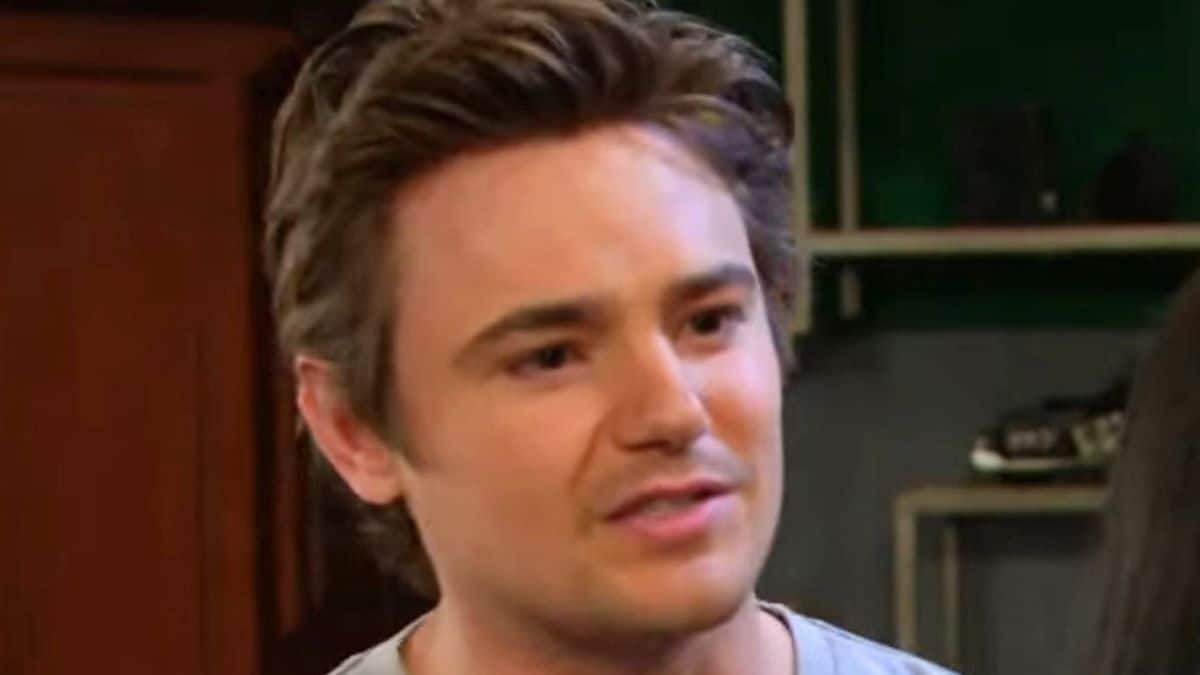 Carson Boatman as Johnny on days