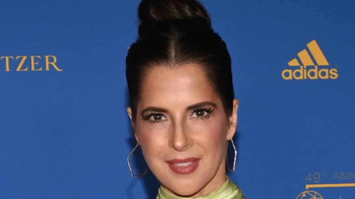 Kelly Monaco on the red carpet