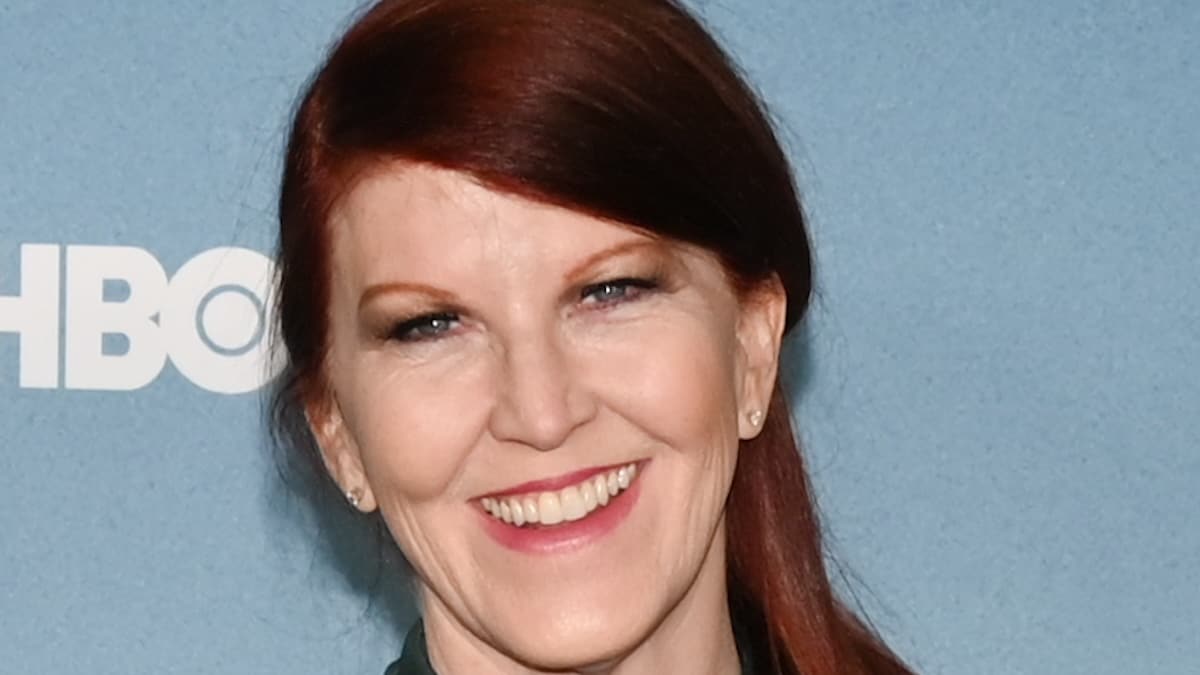 kate flannery face shot from Los Angeles Season 2 Premiere Of HBO Max show Hacks