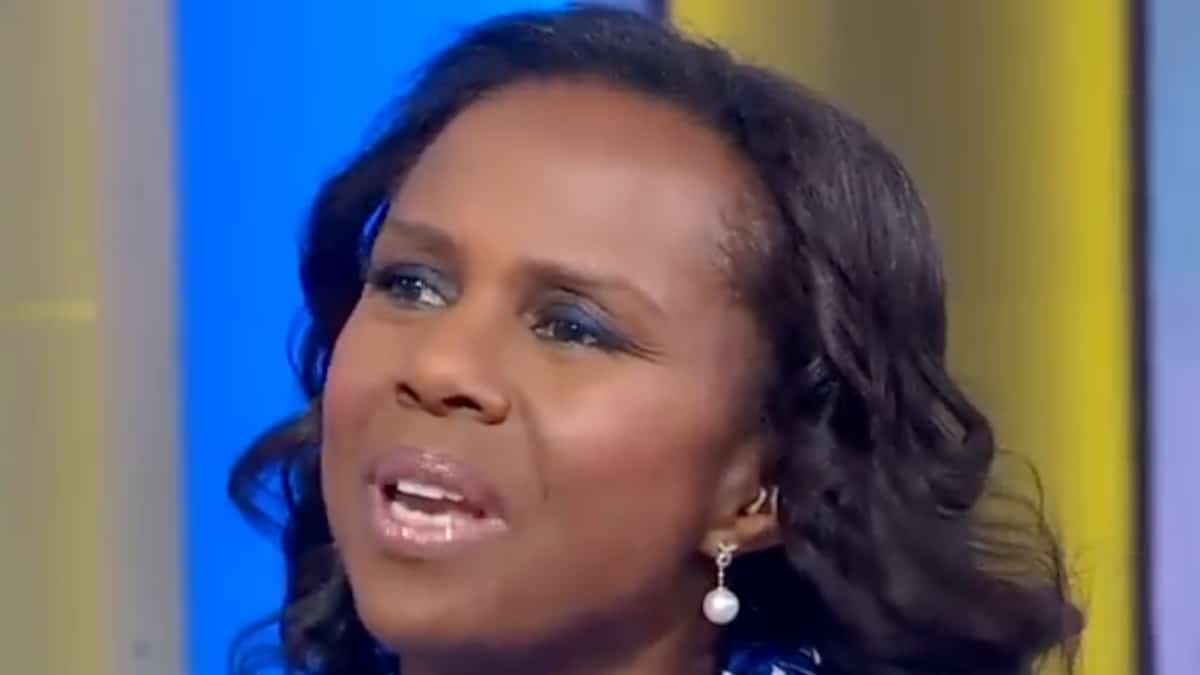 deborah roberts face shot from good morning america on abc