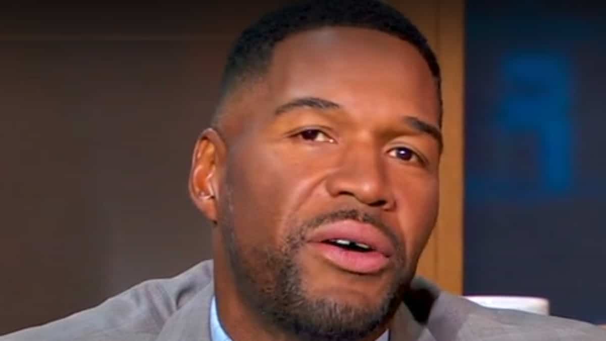 michael strahan face shot from good morning america