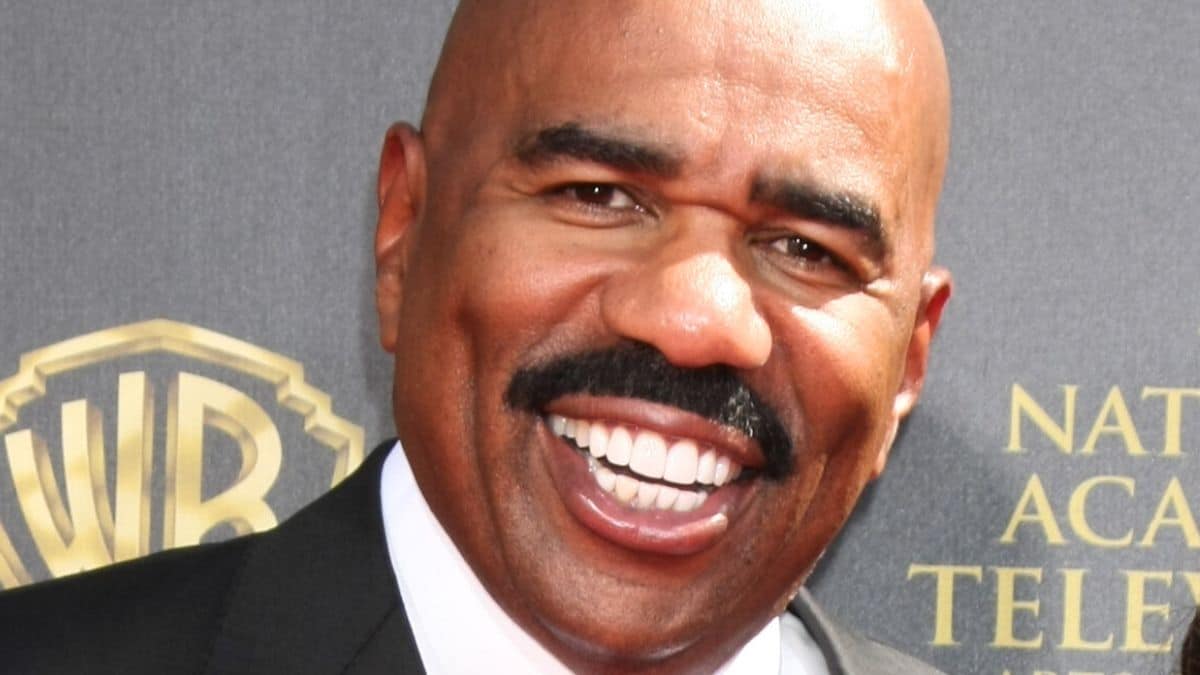 steve harvey at the 2015 Daytime Emmy Awards at the Warner Brothers Studio Lot