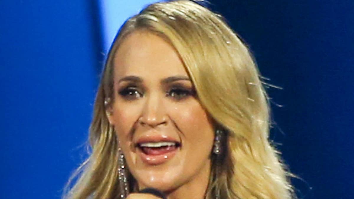 Carrie Underwood attends event.