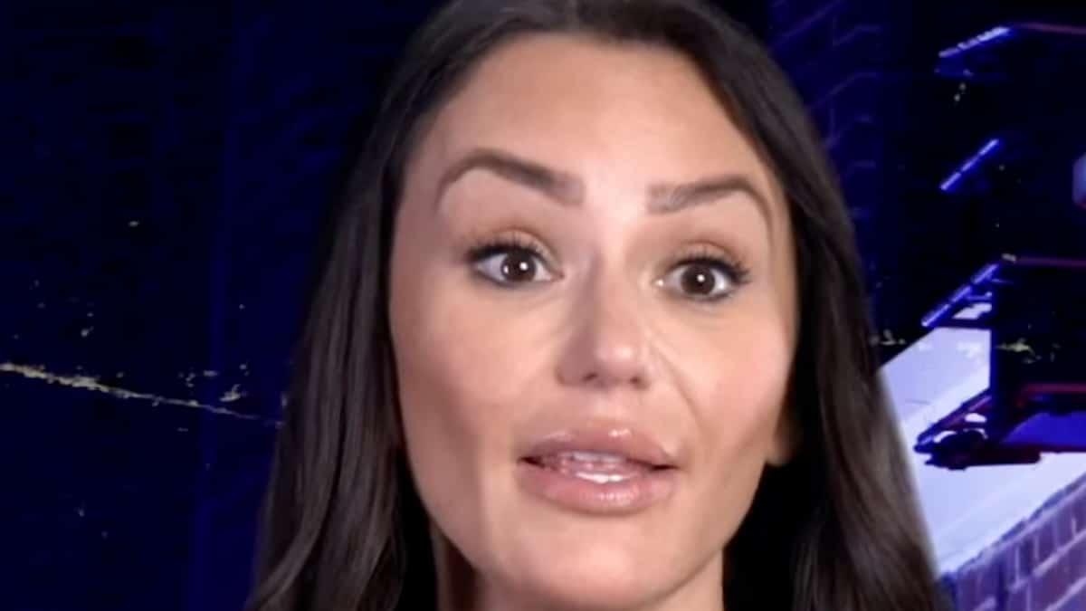 jersey shore star jenni jwoww farley face shot from mtv family vacation spinoff