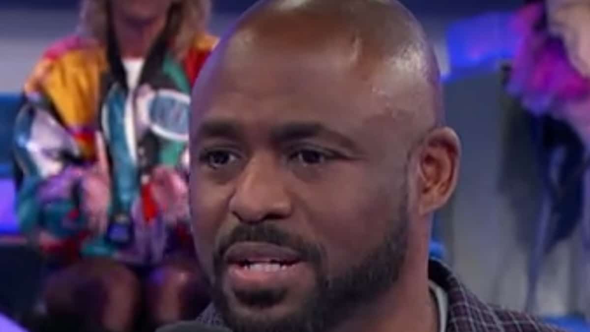 wayne brady face shot from lets make a deal on cbs