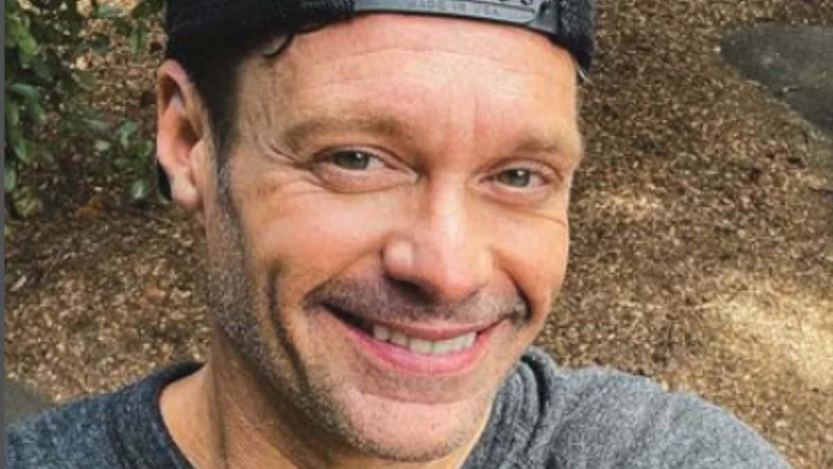 ryan seacrest snaps a selfie for instagram in september 2024