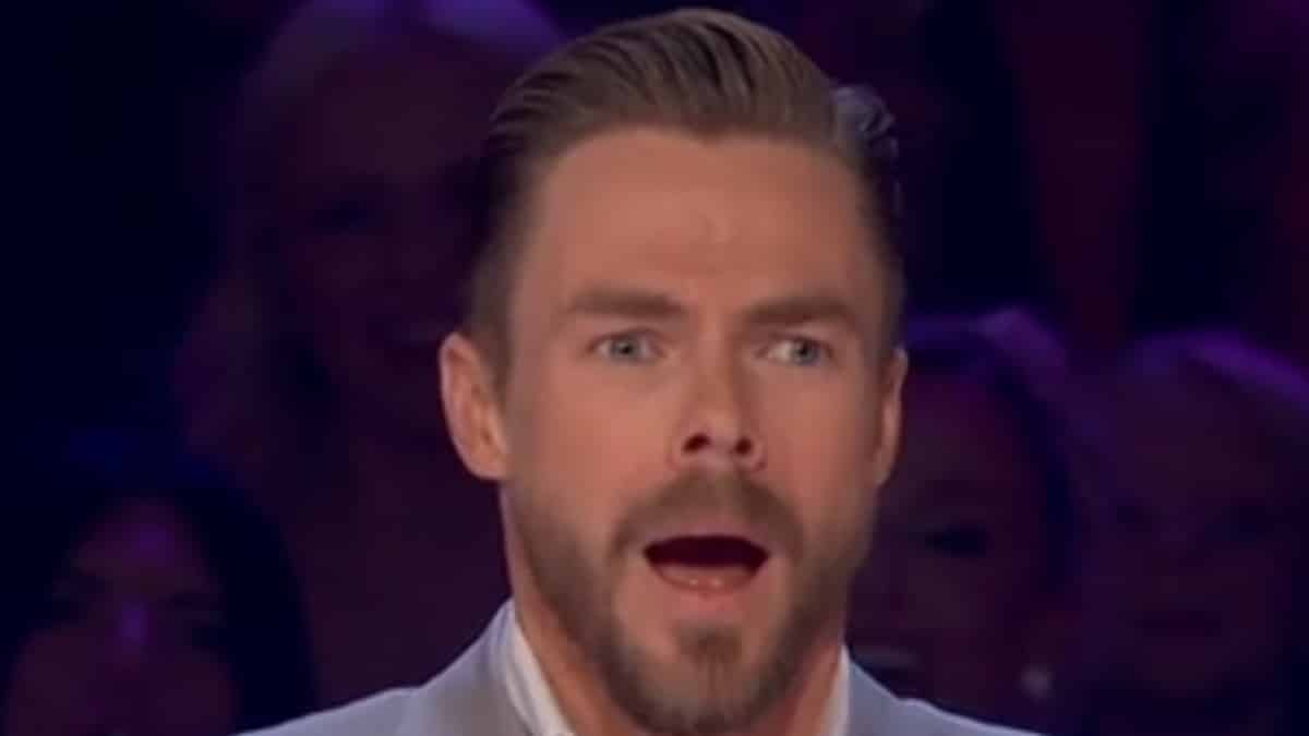 dwts judge derek hough face shot from week 8 of season 33