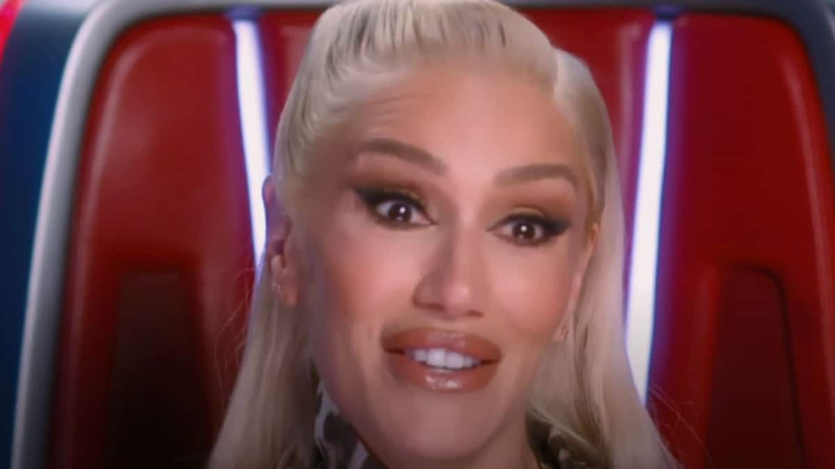 gwen stefani face shot from the voice season 26 playoffs premiere episode