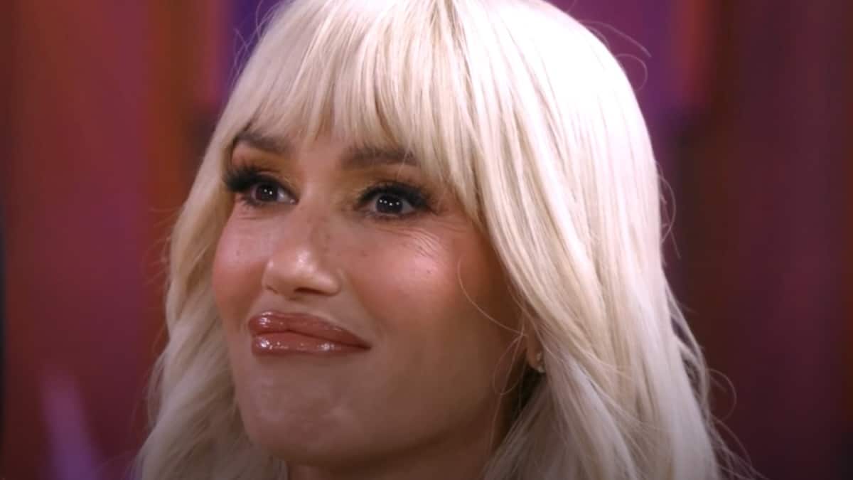 the voice coach gwen stefani face shot from season 26