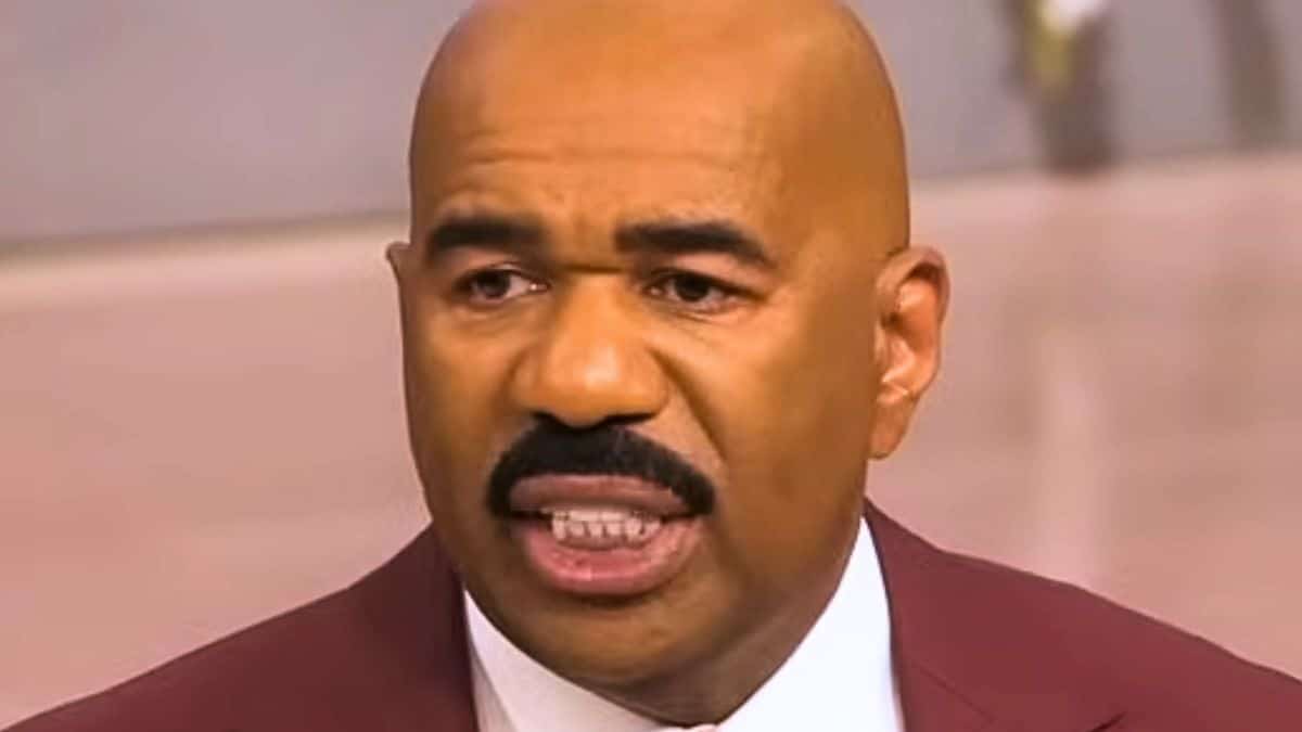 steve harvey gives a speech on youtube