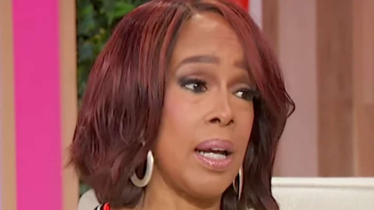 gayle king face shot from sherri shepherd talk show