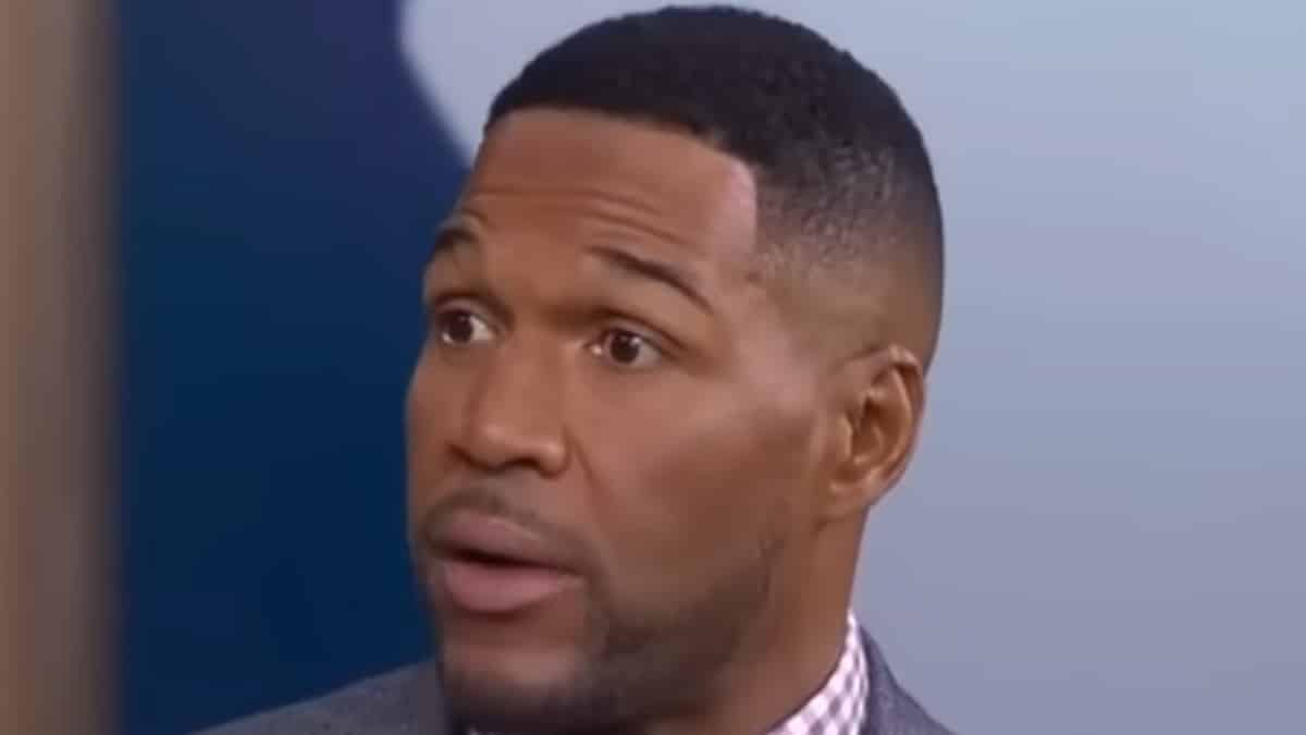 michael strahan face shot from fox nfl sunday