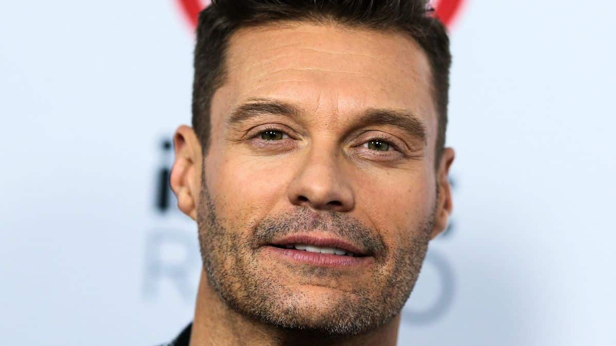 ryan seacrest at 102.7 KIIS FM's Jingle Ball 2018