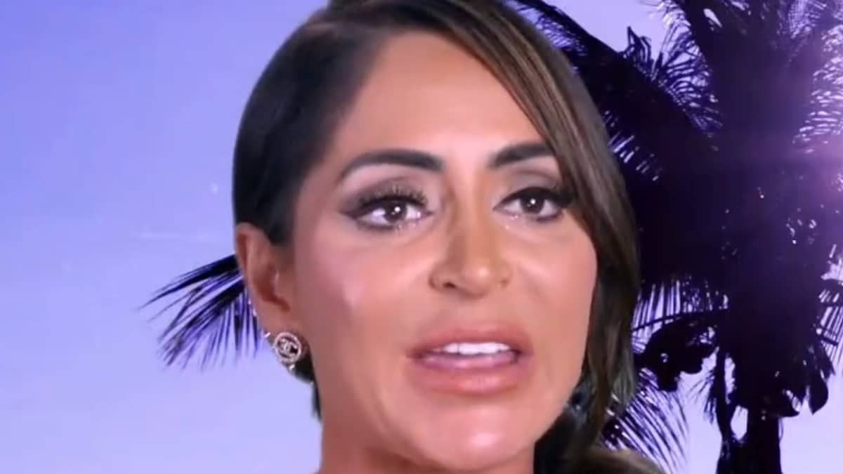 angelina pivarnick face shot from jersey shore family vacation