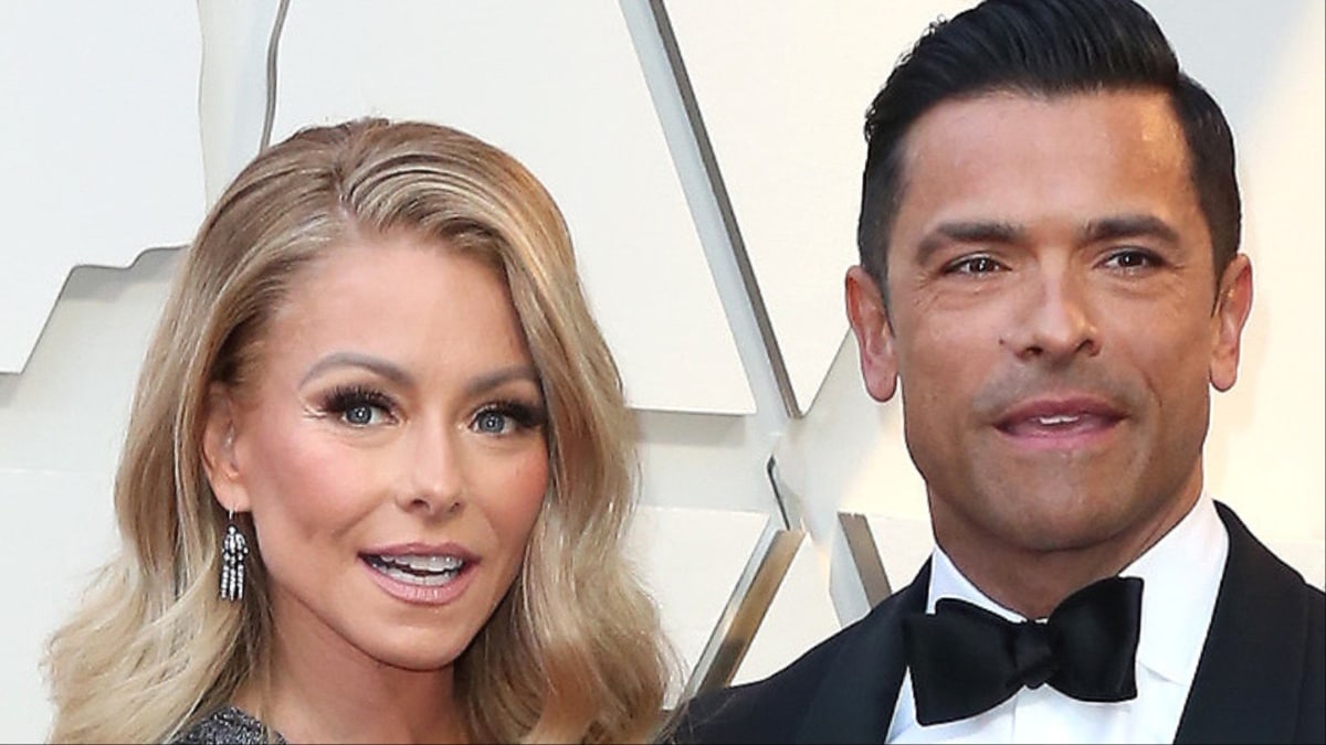 Kelly Ripa and Mark Consuelos at a red carpet event