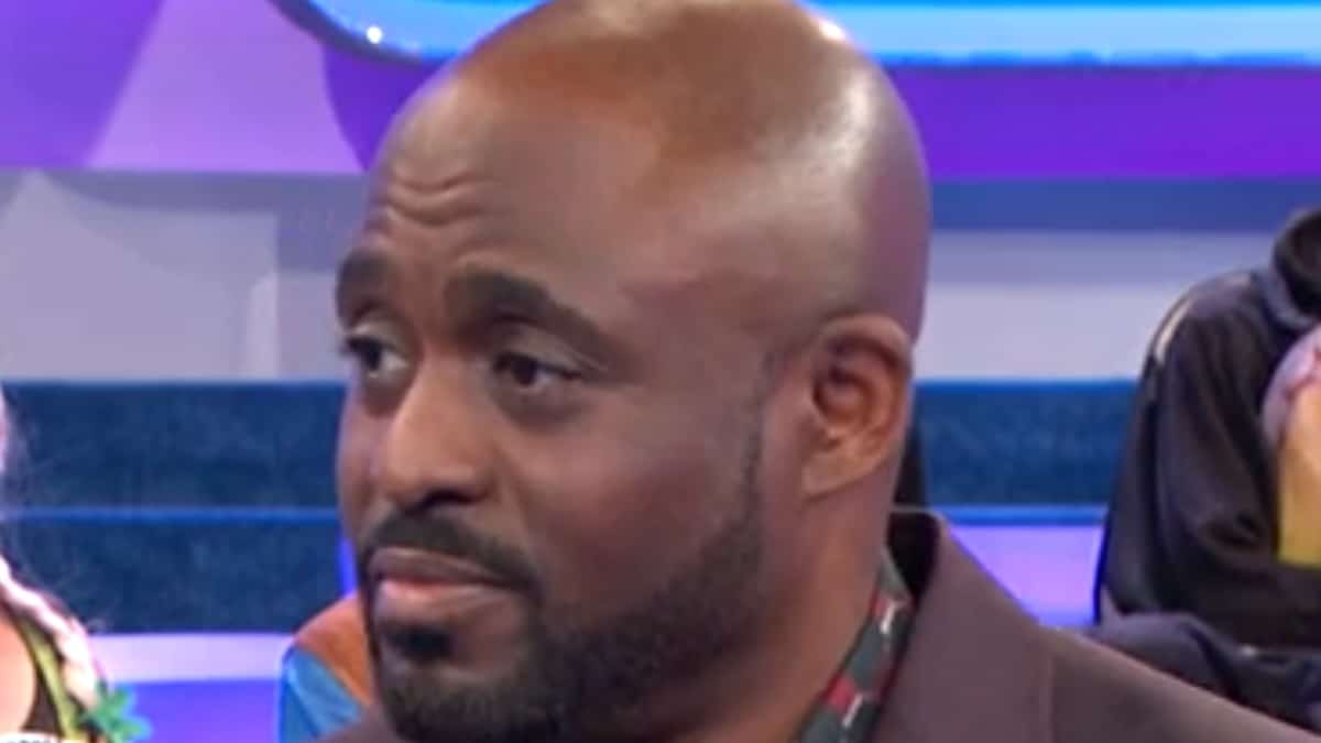 wayne brady face shot during lets make a deal on cbs