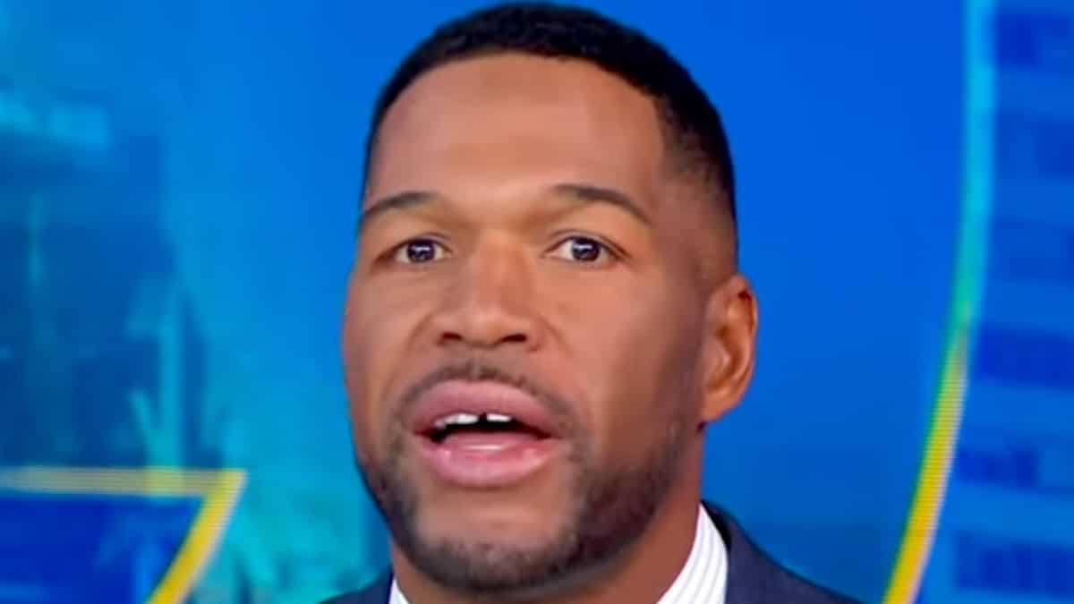 michael strahan face shot from january 14 gma episode